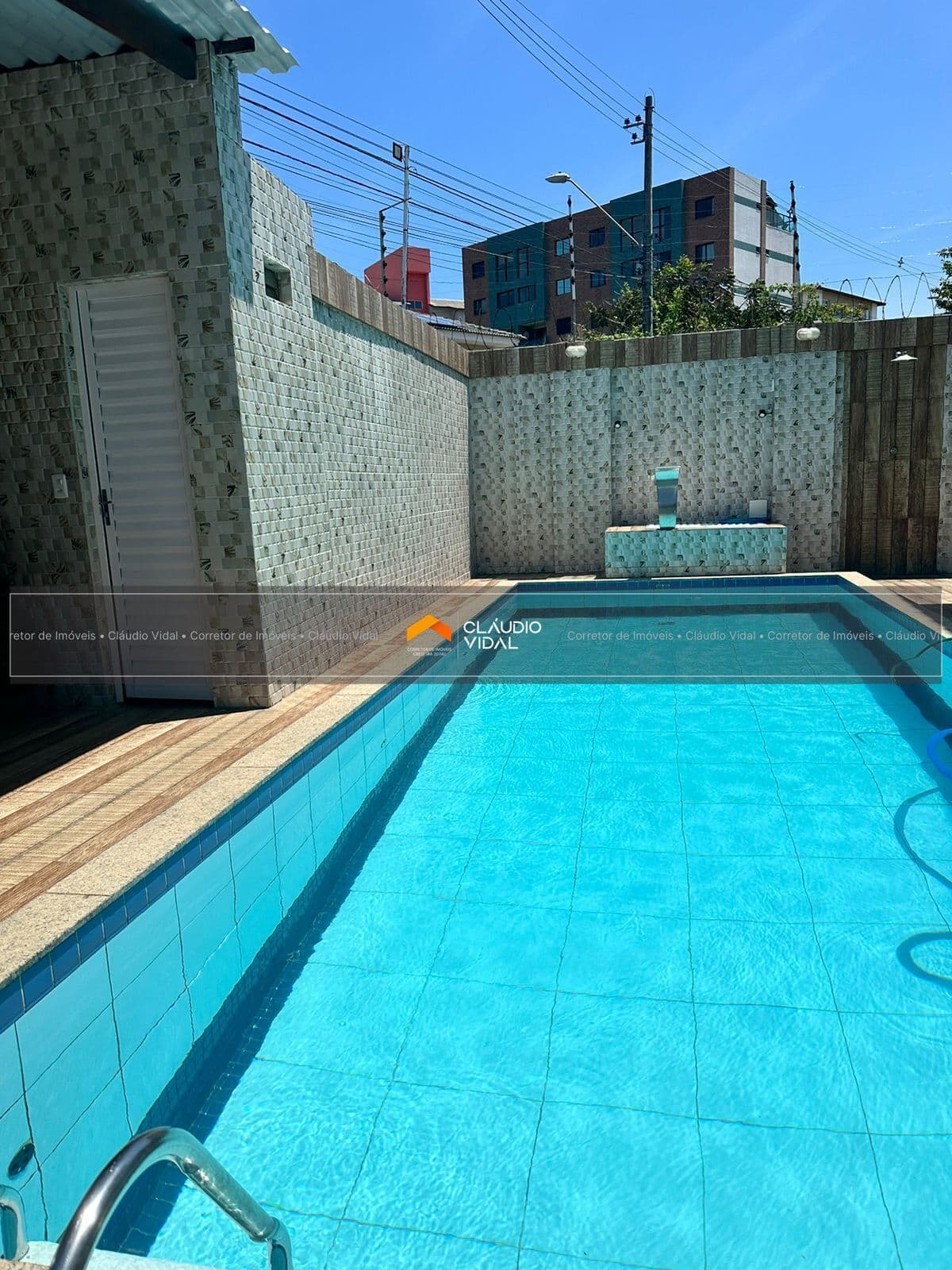 Apartamento decorado com 54 m2, 2/4 em Buraquinho, Lauro de Freitas - BA