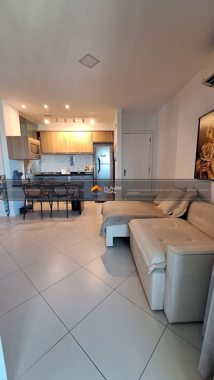 Apartamento MOBILIADO 1/4 com 45 m² no MUNDO PLAZA no Caminho das Árvores, Salvador-BA