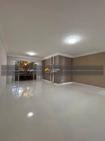 Amplo 3/4 no Costa Azul – 116m², Nascente e Super Ventilado!
