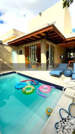 Linda casa em condomínio - PORTEIRA FECHADA - 4/4 no Caji em Lauro de Freitas - BA