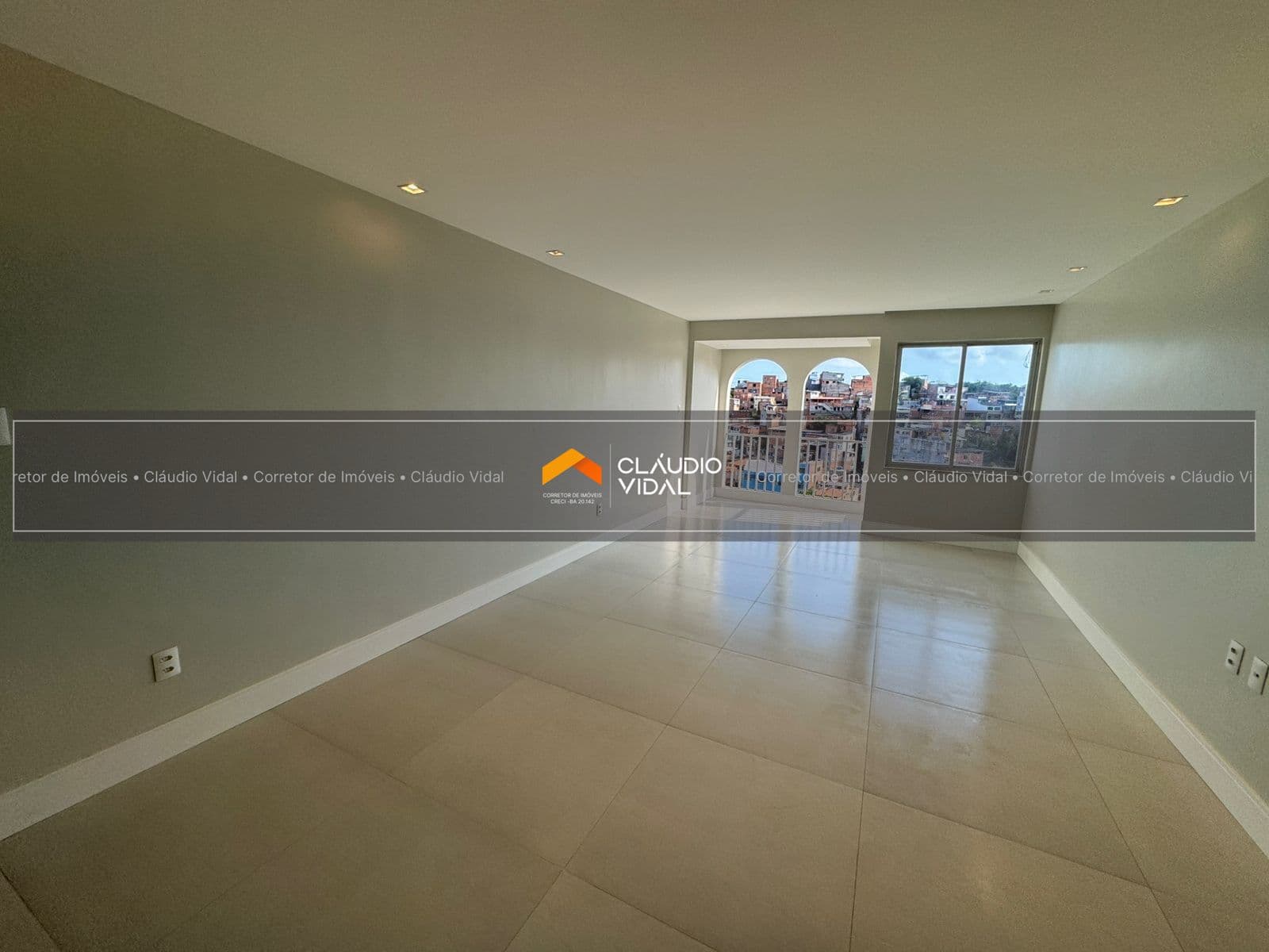 Modernidade e praticidade: 3/4 nascente com reforma completa, armários novos e cozinha com ilha.