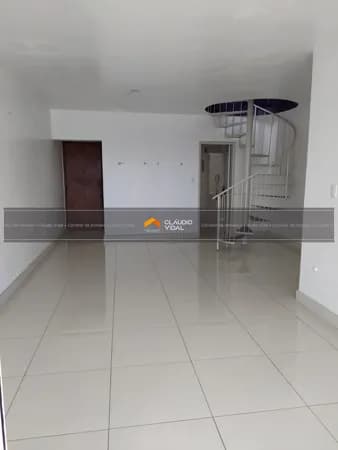 Cobertura com 250m², 3/4 (1 Suíte) no Rio Vermelho- Salvador -BA