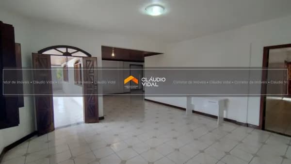 Ponto Comercial ou Moradia: Excelente localização , amplo e pronto para utilização em Mussurunga I