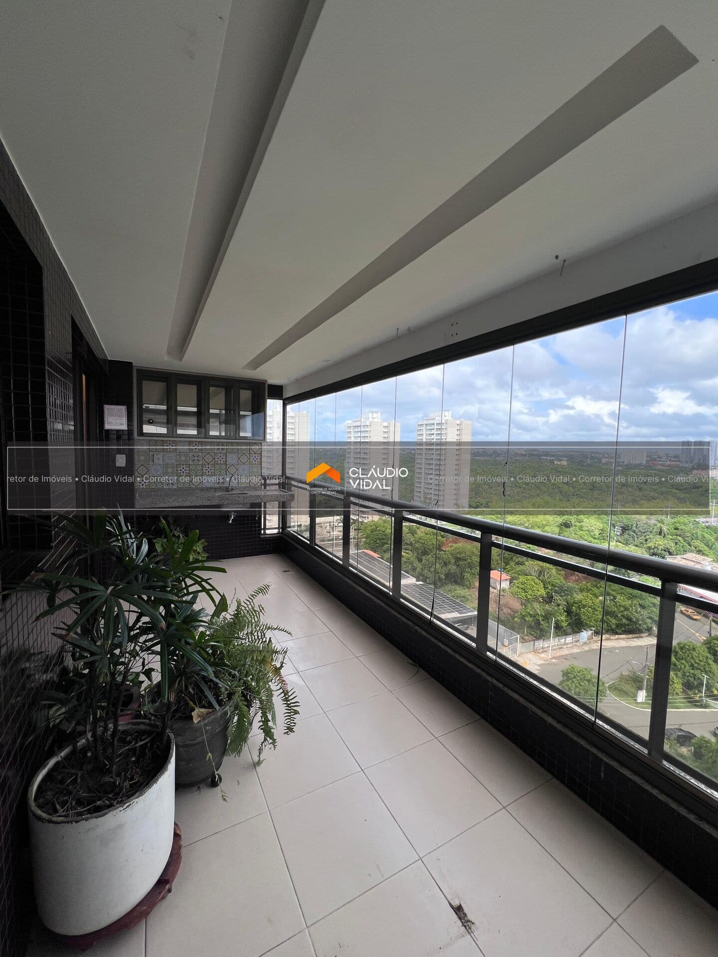 Apartamento 2/4 com 1 Suíte, Patamares- Salvador -BA