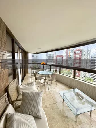 Amplo apartamento com 245m² com 3 Suítes no Pituba Ville em Salvador - BA