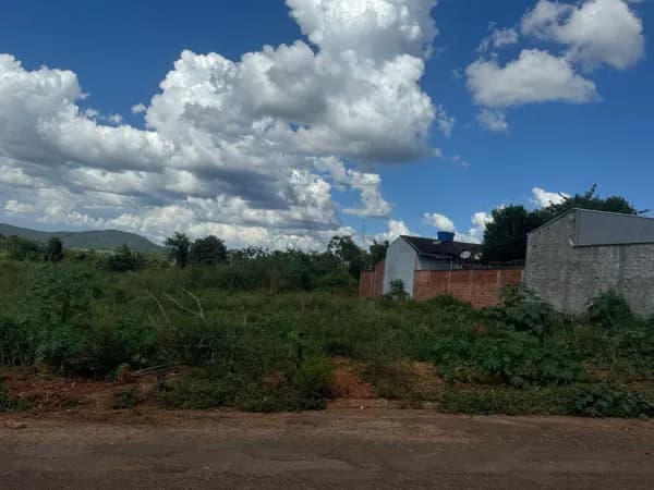 Lote/Terreno em Jaraguá - Centro