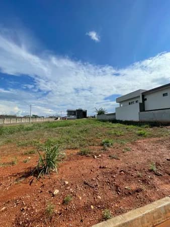 Lote/Terreno em Goianésia - Condomínio Meridian