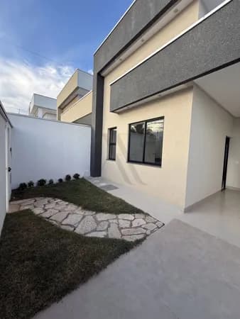 Casa em Goianésia - Negrinho Carrilho