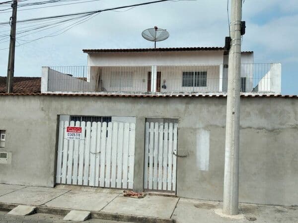 Sobrado Padrão para Venda e Aluguel em suarão Itanhaém-SP