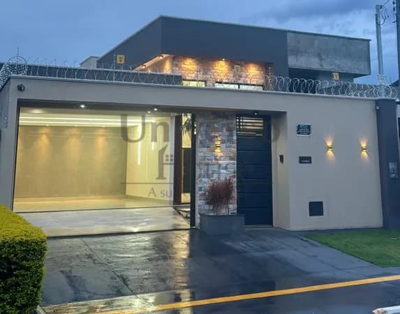 Casa de 3 suítes à venda no Jardim Helvécia Aparecida de Goiânia,GO