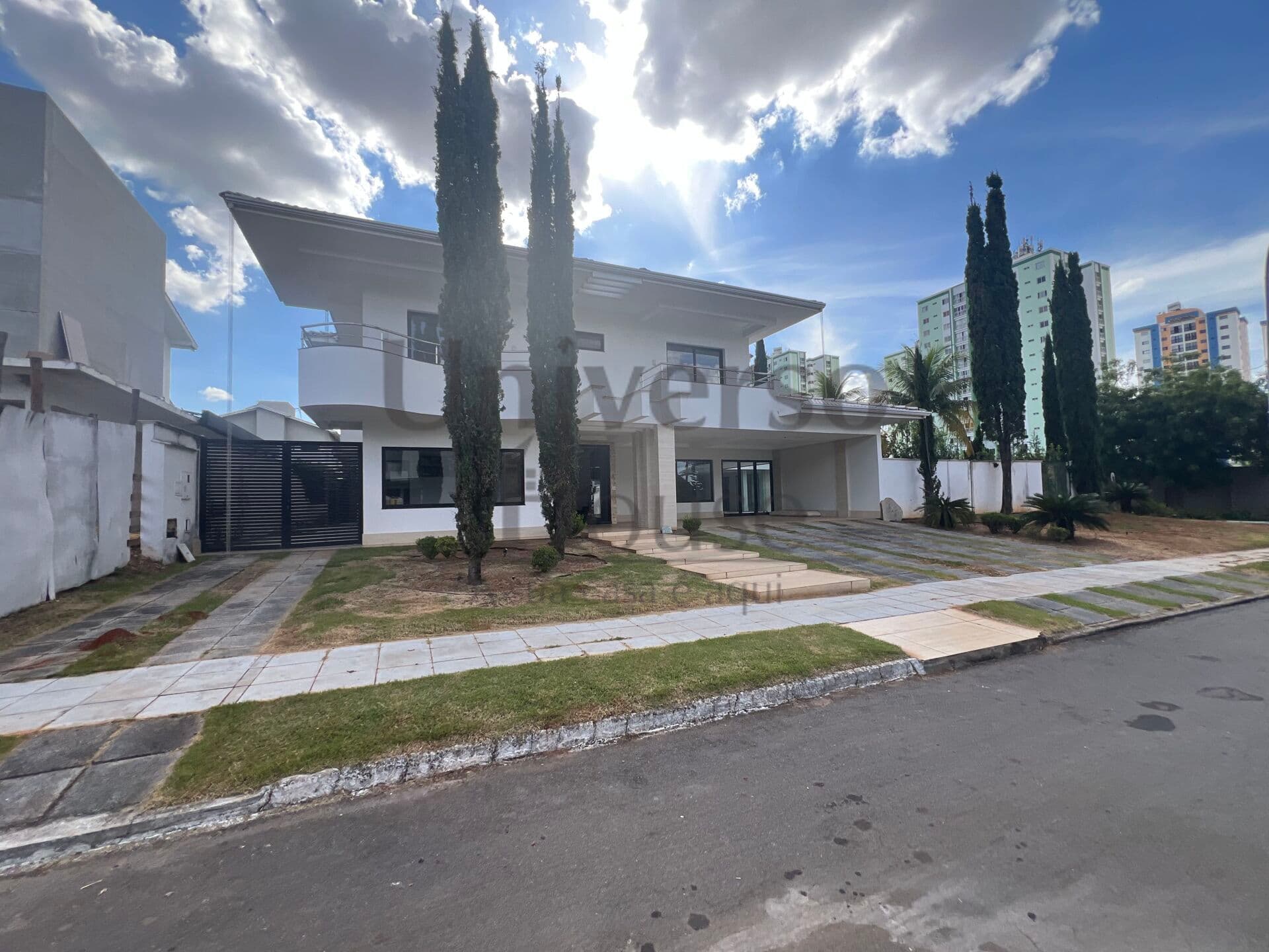 Sobrado Alto Padrão em Residencial Granville, Goiânia/GO