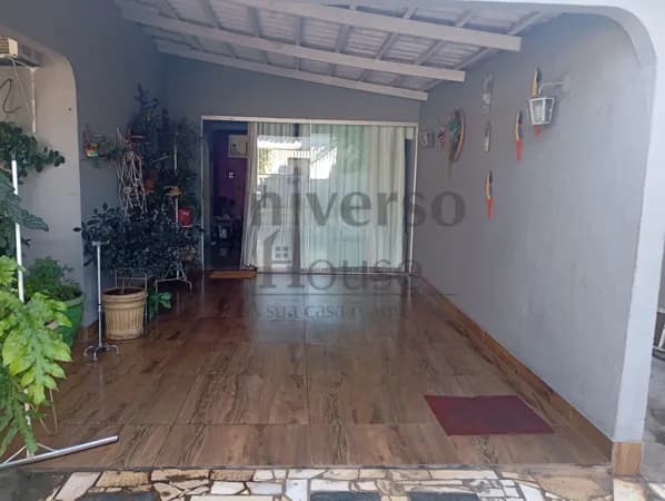 Casa de 4 quartos com suíte à venda no Jardim Europa, Goiânia/GO.
