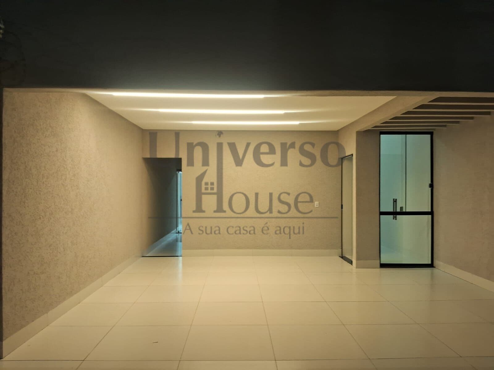 Sobrado Alto Padrão em Residencial Canadá, Goiânia/GO