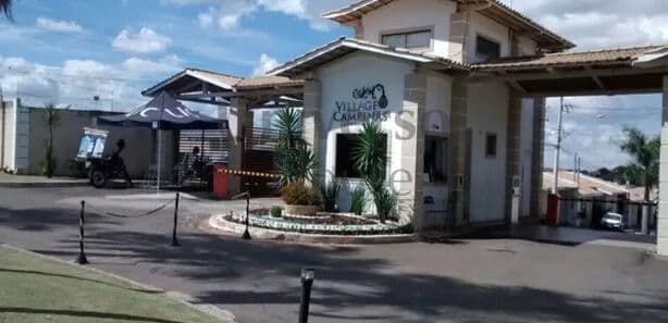 Casa no condominío Village Campinas em Goiânia - GO