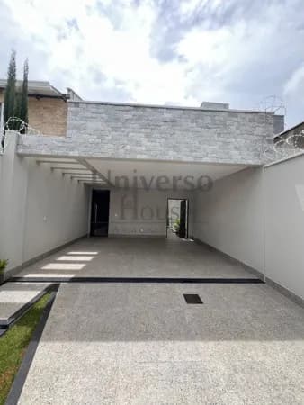 Sobrado Alto Padrão em Setor Três Marias, Goiânia/GO