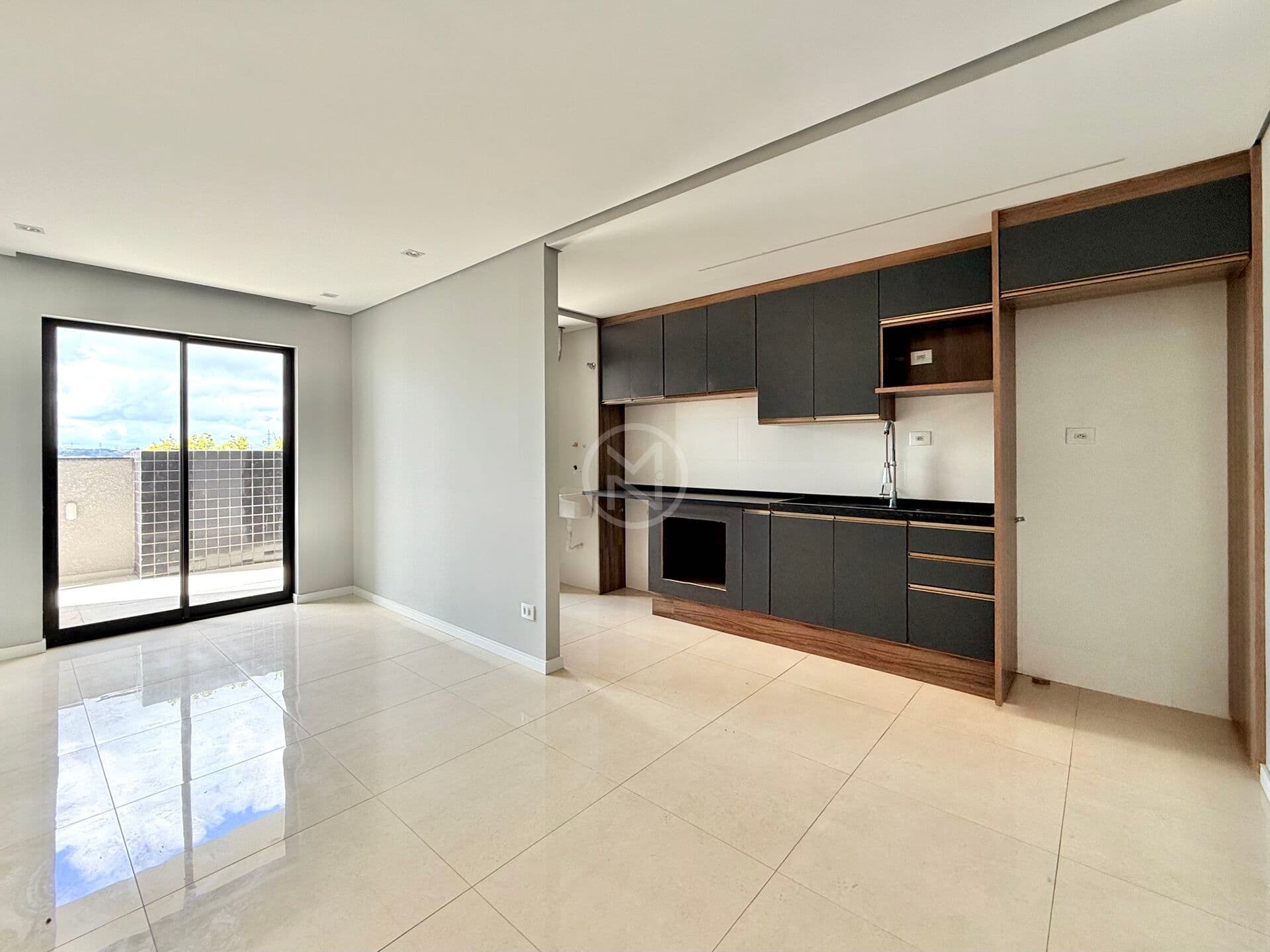 Apartamento em São José dos Pinhais - Carioca