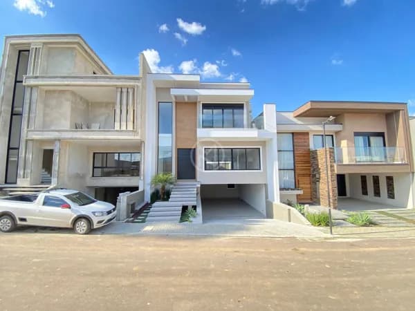Sobrado em São José dos Pinhais - Itália