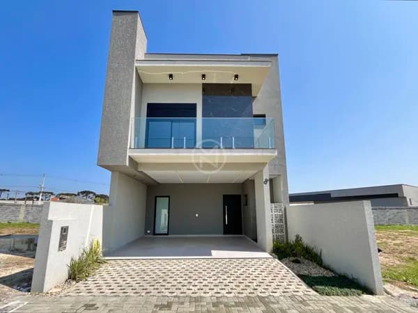 Sobrado em São José dos Pinhais - Costeira