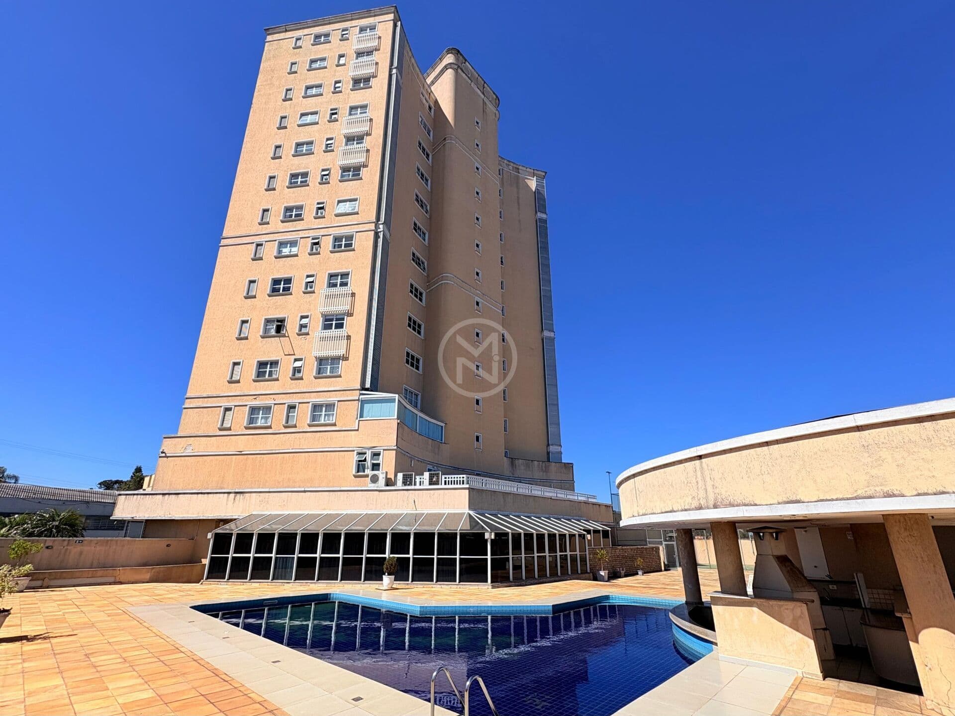 Apartamento em São José dos Pinhais - Centro