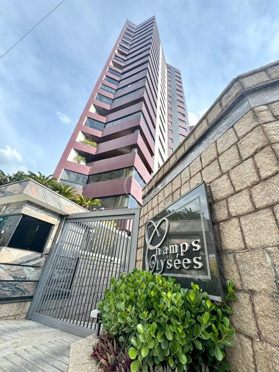 Apartamento em São José dos Pinhais - Centro
