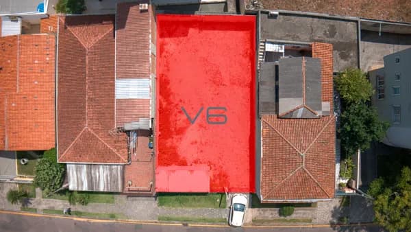 Terreno com 234,5m² privativos, no bairro Campina do Siqueira, Curitiba - PR.