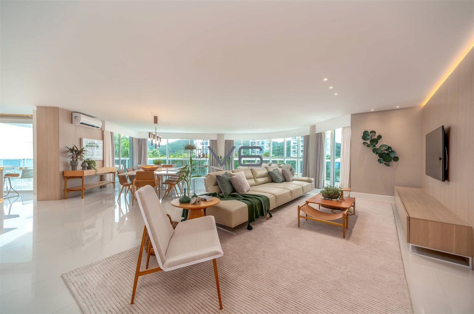 Apartamento alto padrão com 350m² privativos, 5 suítes, decorado, 5 vagas de garagem, na Praia Brava, ItajaÍ - SC.