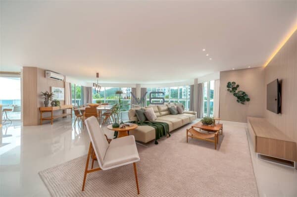 Apartamento alto padrão com 350m² privativos, 5 suítes, decorado, 5 vagas de garagem, na Praia Brava, ItajaÍ - SC.