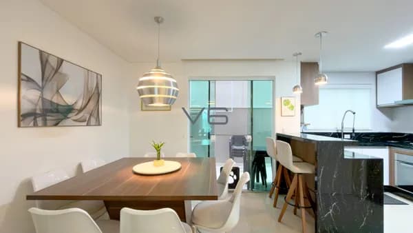 Casa Alto Padrão com 196m² privativos, 4 quartos, 2 vagas de garagem, no Boqueirão, Curitiba - PR.