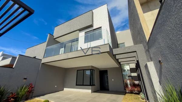 Sobrado Alto Padrão com 176m² privativos, 3 quartos, 3 vagas de garagem, em Costeira, Araucária - PR.