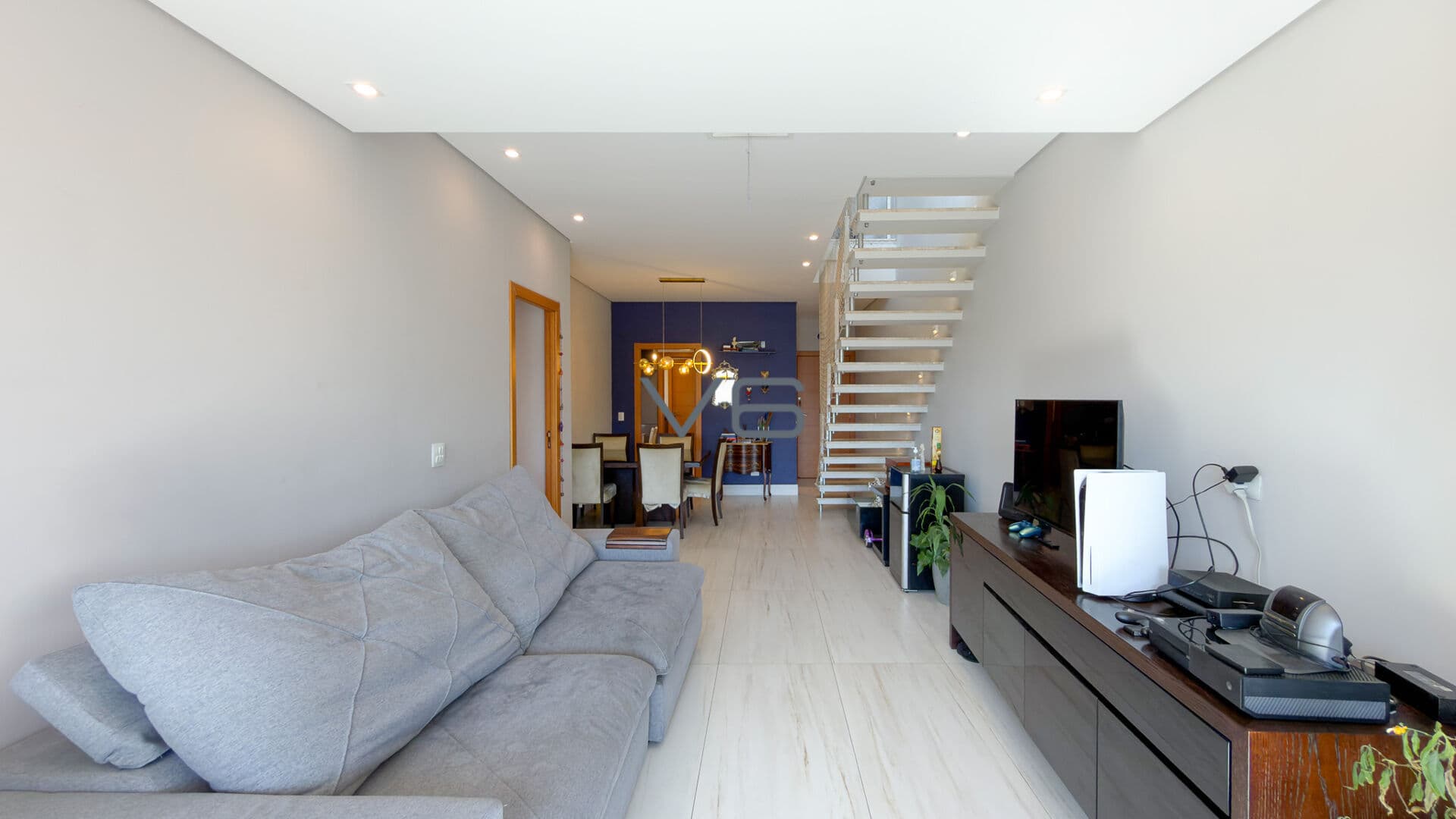 Apartamento Cobertura Duplex com 3 suítes, 3 vagas de garagem, 215,17m² privativos, no Juvevê, Curitiba - PR.