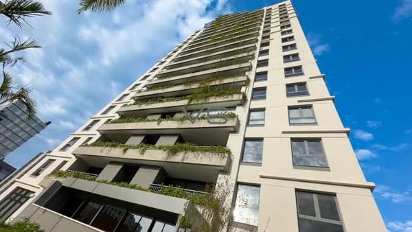 Apartamento Padrão com 2 quartos, 72 m² privativos, no Centro, Curitiba - PR.