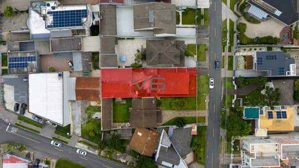 Terreno com 572m² privativos, no bairro Guaíra, Curitiba - PR.
