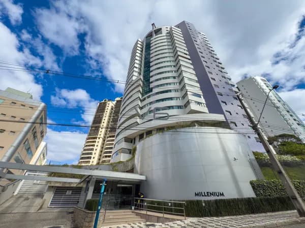 Apartamento com 4 Quartos - 2 Suítes - 2 Vagas de garagem - 222,26m² privativos - no Mossunguê, Curitiba-PR