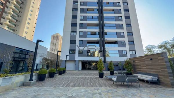 Apartamento Padrão com 2 domitórios - 2 Vagas de Garagem - 64m² privativos - no Campo Comprido, Curitiba-PR.
