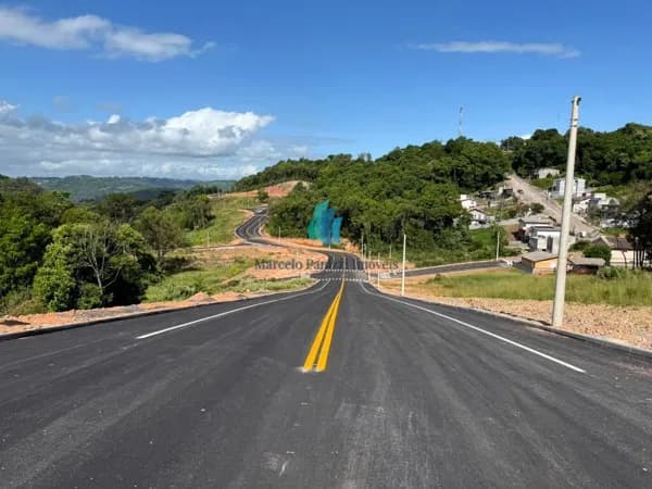 Terrenos (Em obras)