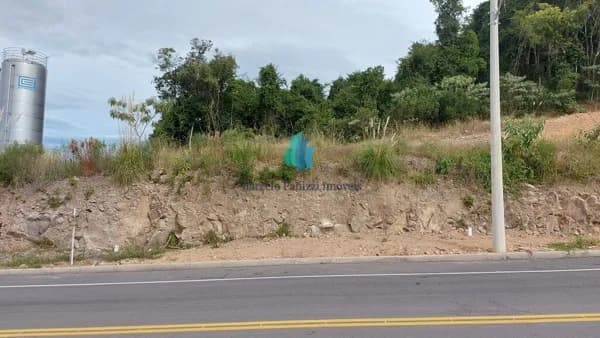 Terreno (Fase final de obras)