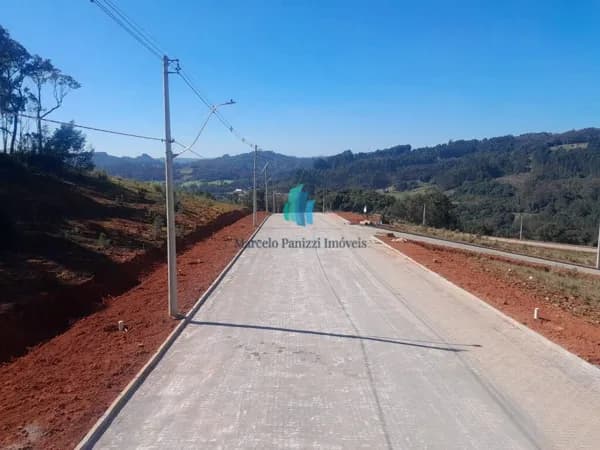 Terrenos (Em obras)