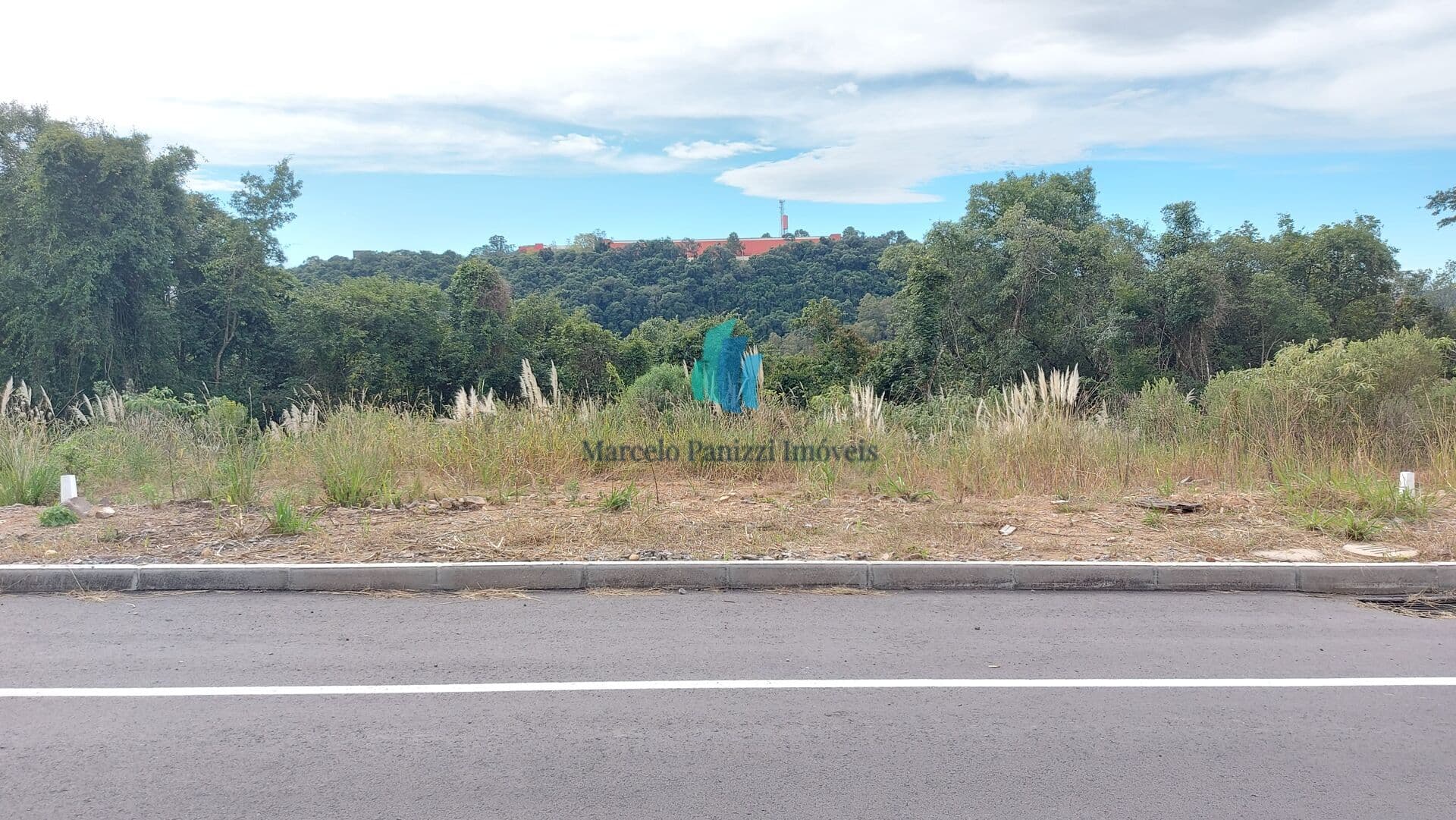 Terreno (Fase final de obras)