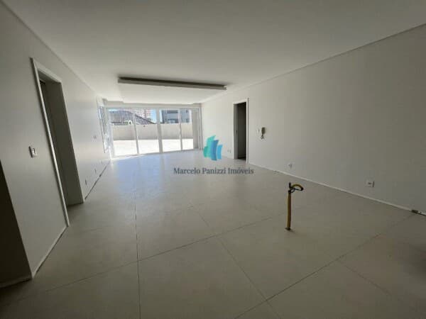 Apartamento com Amplo Terraço