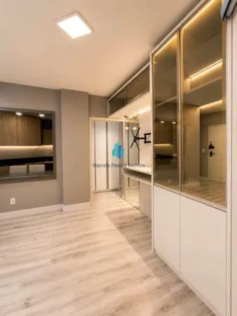 Apartamento Semimobiliado