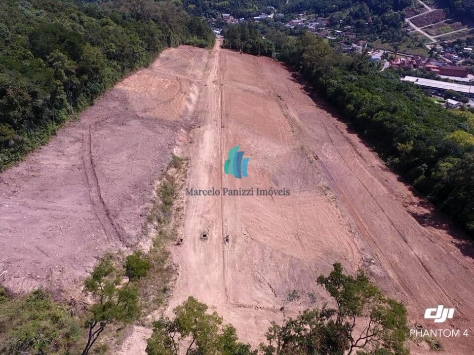 Terrenos (Em obras)
