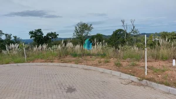 Terreno (Fase final de obras)