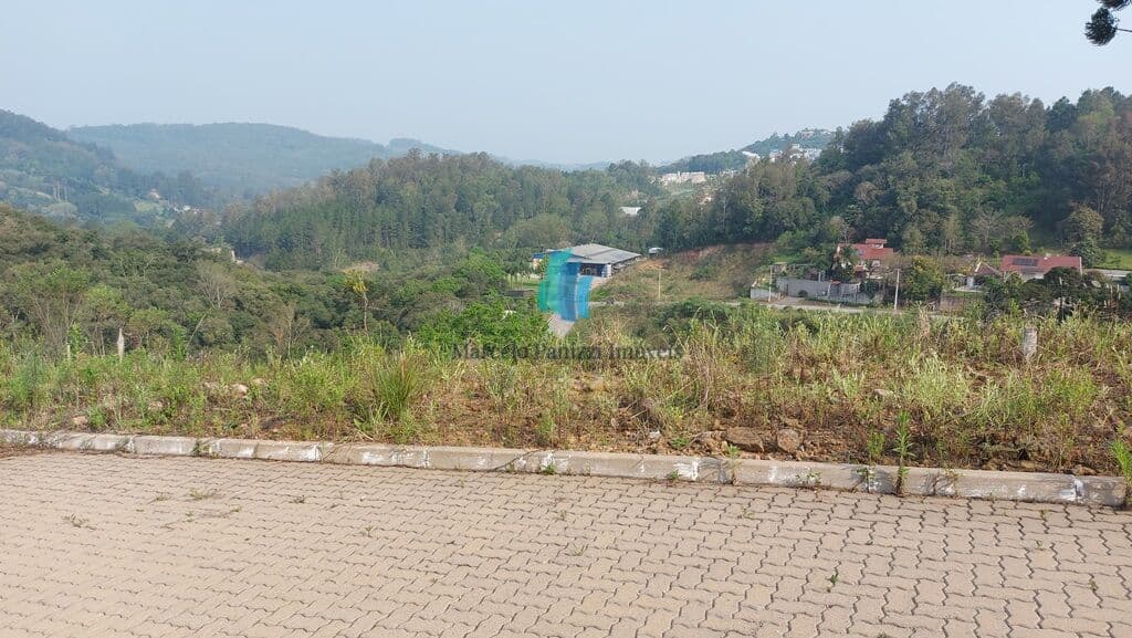 Lote/Terreno em Bento Gonçalves - Barracão