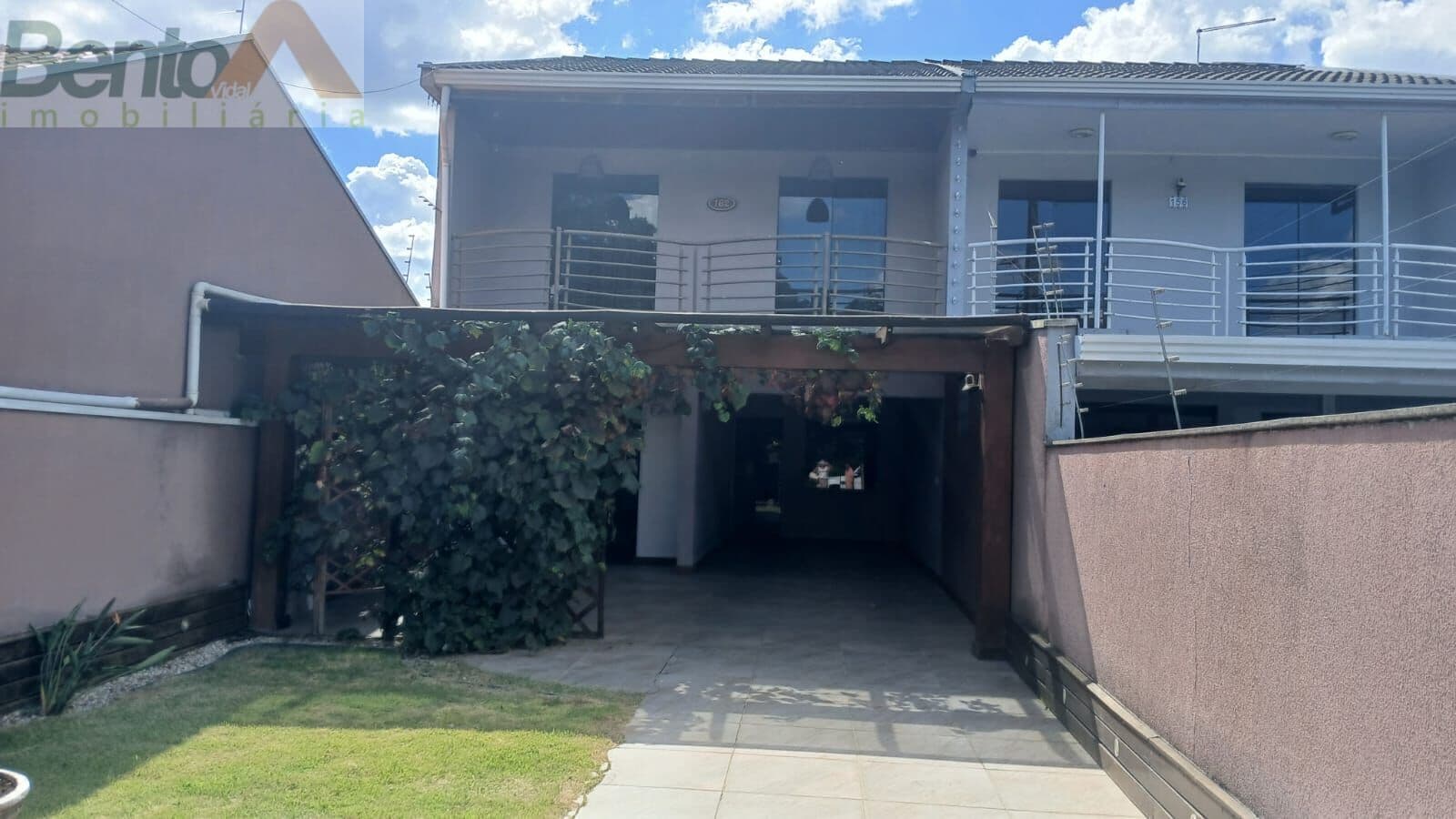 Casa Sobrado em Loteamento Bieda, Campo Largo/PR