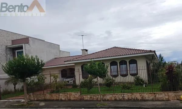 Casa Alto Padrão em Vila Bancária, Campo Largo/PR