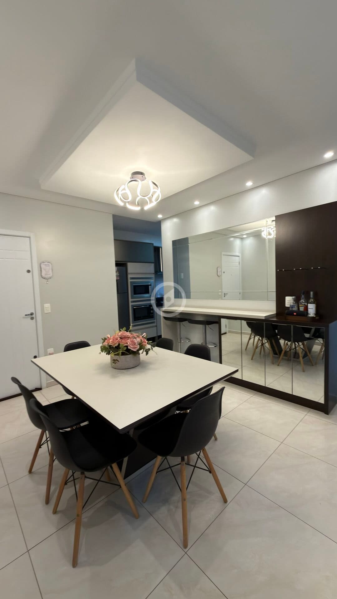 Apartamento todo mobiliado no bairro bananal do Sul!