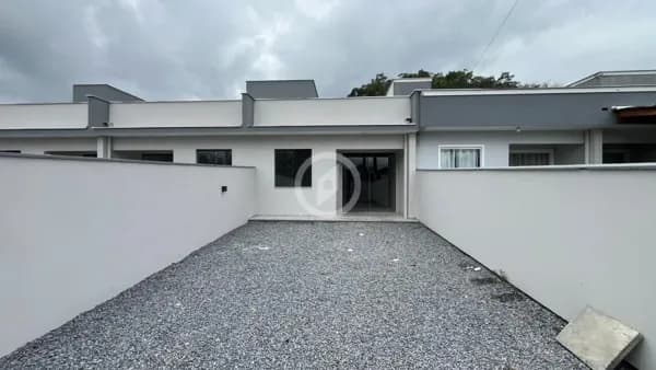 Casa em Guaramirim - Beira Rio