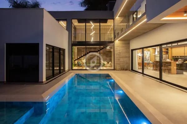 Casa Alto Padrão Com Suíte Master