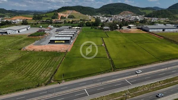 Lote/Terreno em Guaramirim - Escolinha