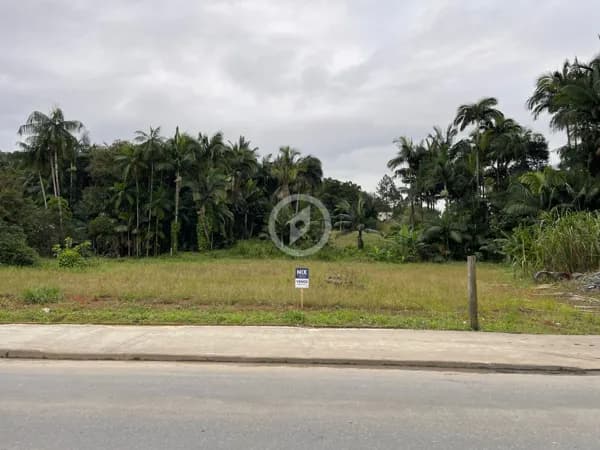 Terreno de perfil comercial
